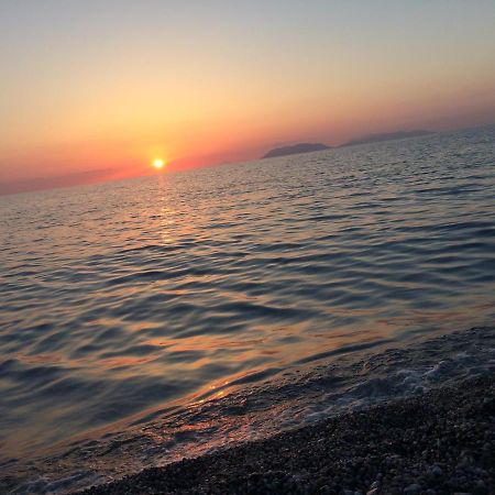 Frontemare Rooms Milazzo Exterior foto